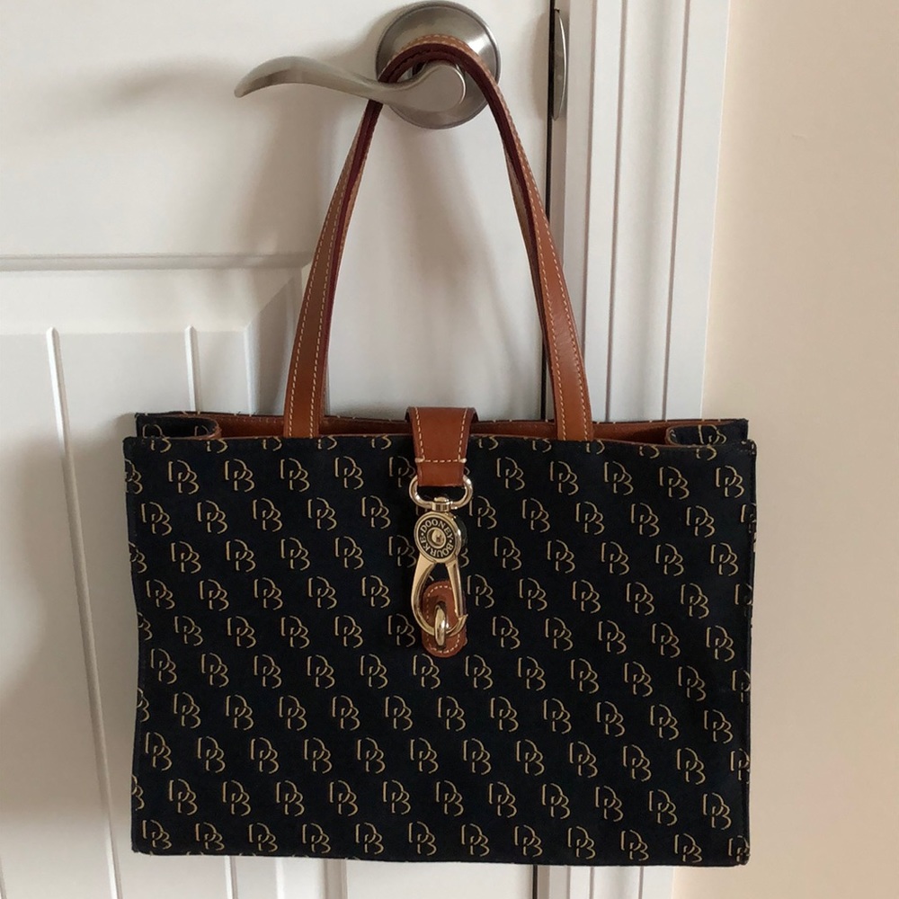 Dooney & Bourke shoulder bag